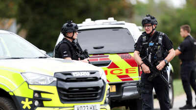 5 held in UK for suspected plot to attack air base used by US