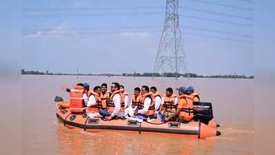 CM conducts aerial survey of 3 dists, visits worst-hit block