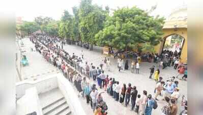 Free entry draws massive crowds to renowned heritage sites in Raj