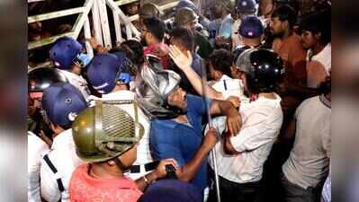 30 SRFTI students, 2 profs hurt in clash with outsiders