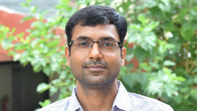 In 2004 Nitin Gupta JEE rank 1 graduated from IIT Kanpur and went on to study at the University of California, today he is a researcher of mosquito brains at the same institute