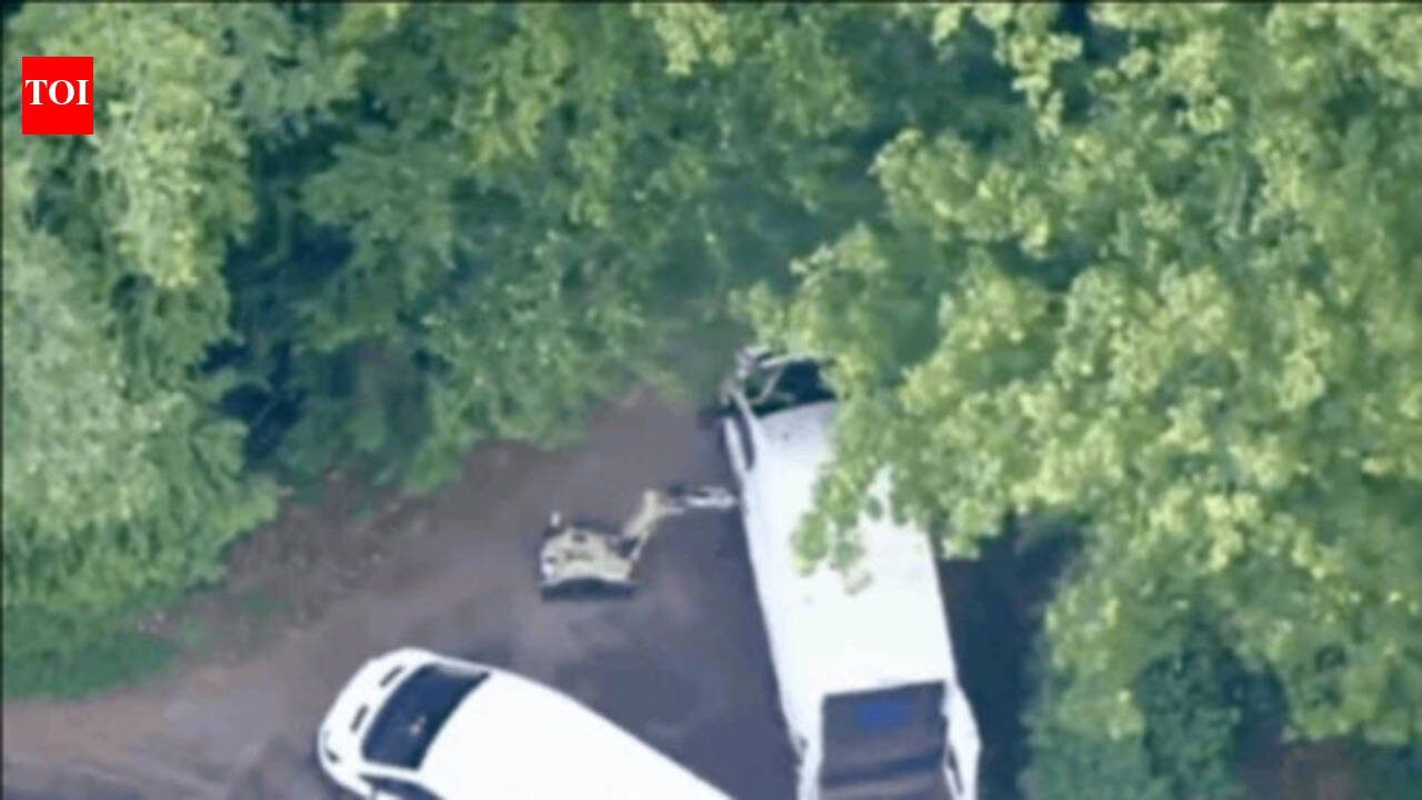 Watch: UK police robot targets vans near airbase used by US forces