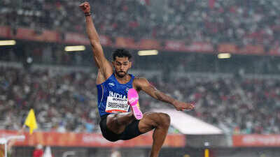 Asian Games: Murali Sreeshankar wins silver after injury forces him out of final two jumps