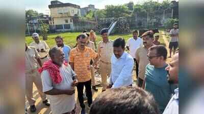 JNAC commissioner reviews immersion ghats, orders upgrades before Durga Puja