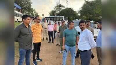 JNAC commissioner reviews immersion ghats, orders upgrades before Durga Puja