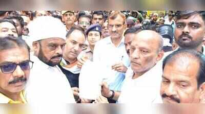 Cong seeks sacking of CEC, cancellation of Varanasi LS poll result