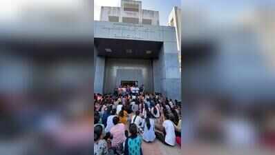Worm, earwigs in food trigger protest at Gujarat University Samras girls’ hostel; AMC imposes Rs 25,000 fine