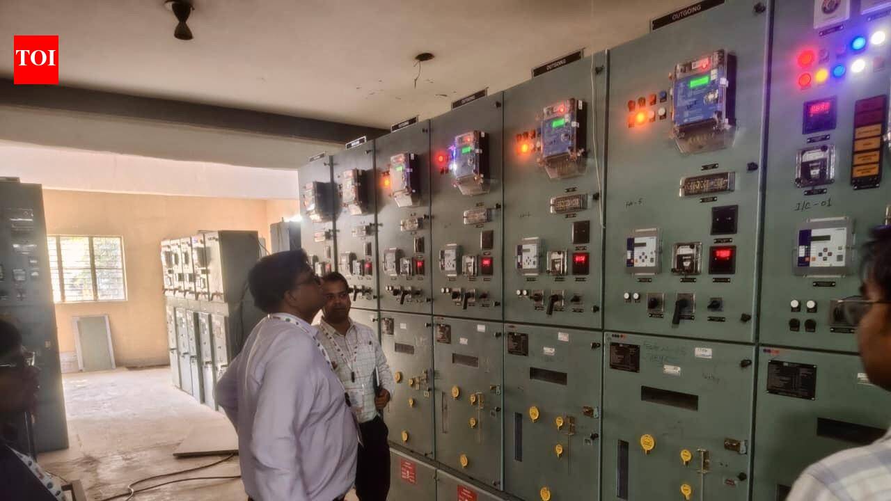 Power cuts hit Noida, Ghaziabad as discom sets Diwali deadline for substations