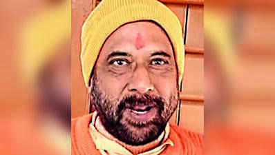 Kartik Maharaj targets Bengal intellectuals with ‘Brihannala’ remark