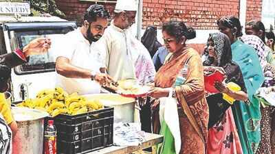 10 years, 250 meals a day: Bengaluru man's quiet act of service