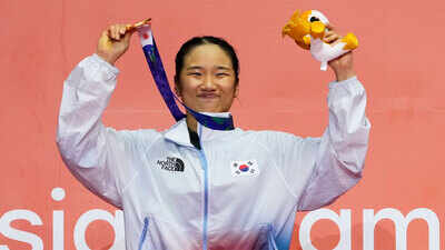 'Feels like a dream': An Se-young completes badminton's golden sweep with Asian Games triumph over Akane Yamaguchi