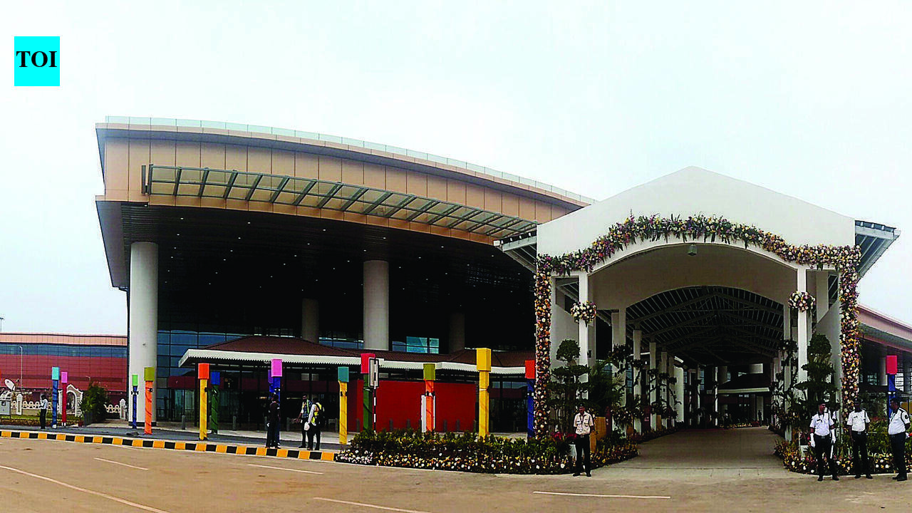 More flights, rescheduling and rising fares to greet travelers this festive season