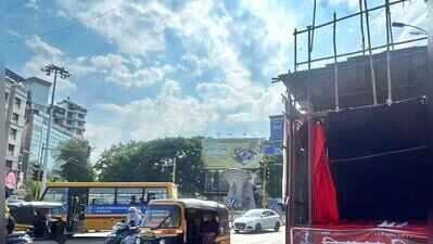Citizens demand FIRs against Ganesh mandals after illegal arches collapse on Pune-Alandi road