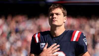 Is Drake Maye hiding a shoulder issue? Patriots insiders raise questions as quarterback struggles against the Jacksonville Jaguars