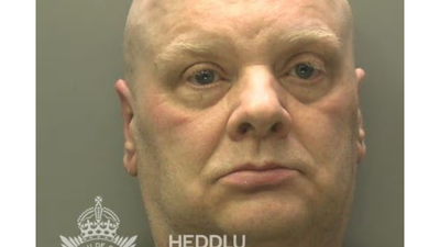 UK man arrested 12 times for blocking the same road since 2014, yet always refuses to explain why; known as the 'Silent Man'
