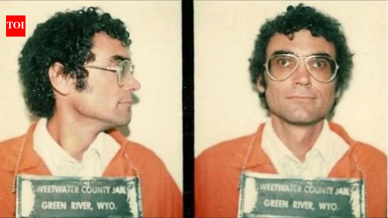 Fugitive lived under dead classmate's name for 40 years, collected $138K in Social Security