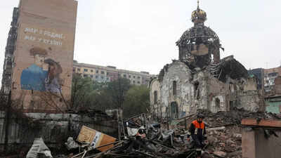 Russian strikes kill seven in Kyiv as crumbling air defence pushes Ukraine towards a harsh winter