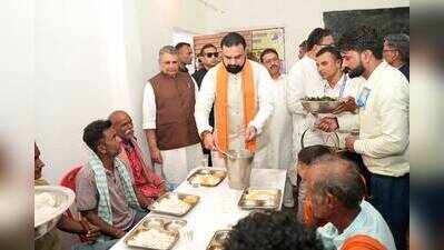 CM surveys flood-hit north Bihar, asks officials to speed up relief
