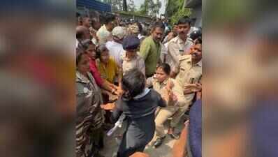 Sector 12 residents gherao BSL official’s home over evacuation order
