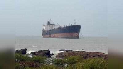 4 die in explosion on ship stranded off Manori amid ‘copper theft bid’