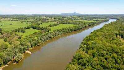 More than 1,000 acres of protected Northern Virginia countryside listed for $41.575 million in Loudoun County, featuring Potomac River frontage, vineyards, farmland and a historic 1700s house under conservation easements