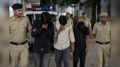 Two held, minor detained for assaulting & abducting youth