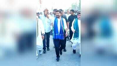 Revanth draws battle lines in Sircilla: ‘Defeat KTR, get a minister’