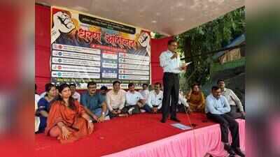 Top education officials join indefinite protest in Mumbai over FIR against colleagues in Malegaon teacher’s death