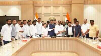 MPSC chairperson & members will face judicial inquiry, exams to remain offline, Fadnavis assures delegation