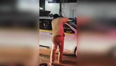 Man smashes cab windows with rod in Gurgaon’s Udyog Vihar