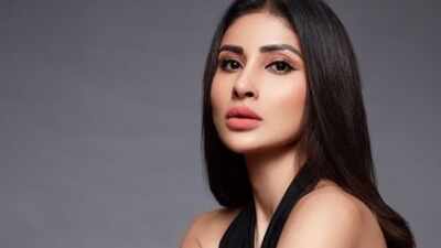 Mouni Roy turns 41; says 'I know who's mine'; celebrates with close friends; after separation from Suraj Nambiar