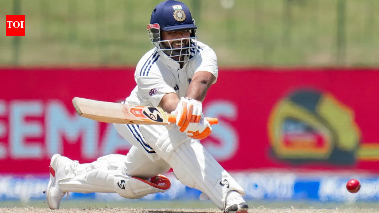 Rishabh Pant batting during the Irani Cup match against Jammu & Kashmir