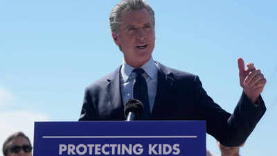  California becomes 18th US state to ban child marriage