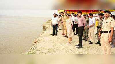 Bhagalpur DM, SSP inspect ferry services after Vikramshila Setu closure