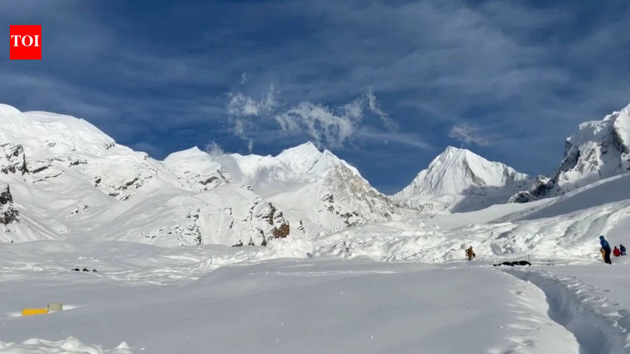 Nepal avalanche kills 15 workers at Himlung Himal camp, one still missing