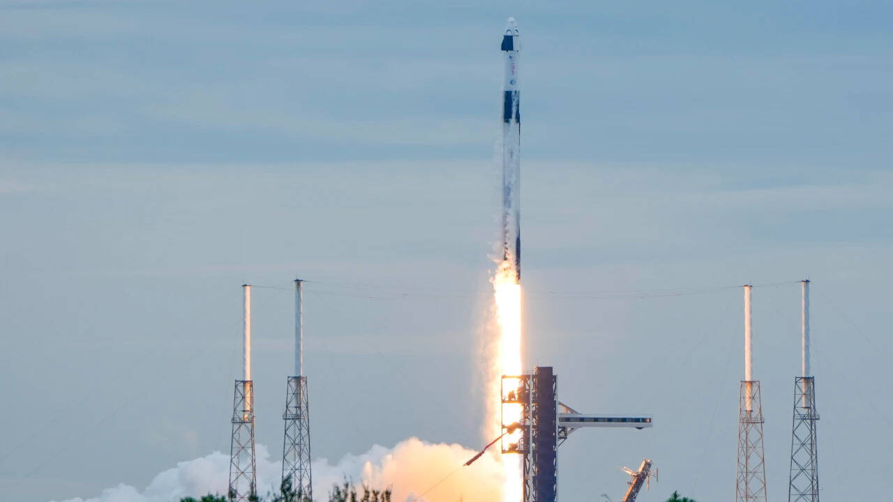 Photo : timesofindia.indiatimes.com SpaceX lance quatre astronautes vers la Station spatiale internationale