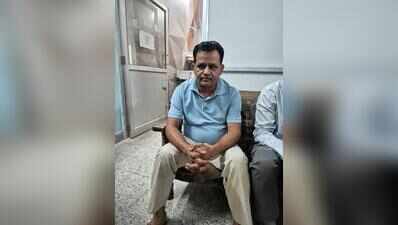 ASI held for taking Rs 10k bribe