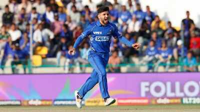 ILT20 season 5 auction biggest buys: Fazalhaq Farooqi becomes most expensive player with $380,000 deal; Babar Azam goes for base price