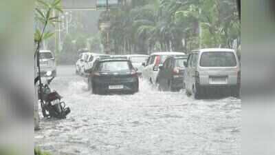 Localised showers flood Kolkata pockets