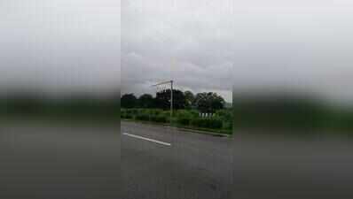 Trio assault cabby on Pune-Mumbai expressway, flee with cellphone & cab