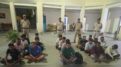 105 detained by Gurgaon police during one day drive against public drinking