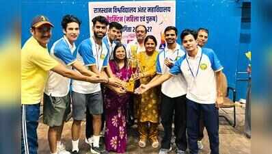 Rajasthan University Inter-College Badminton tournament: SS Jain Subodh Commerce and Arts College men, Maharani College eves triumph