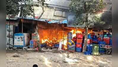 Fire guts quick commerce store, spreads to nearby shops, housing society in Indirapuram