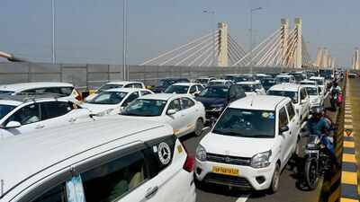 Why is Barapullah Phase III choking Delhi traffic: Sharp merges, bottlenecks and design flaws