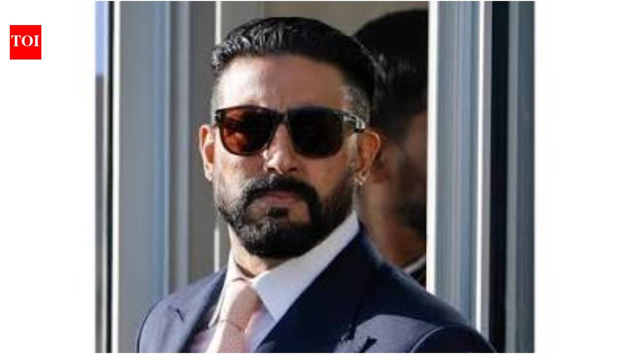Kajra Re 2.0: Abhishek says he’s down for it; wants Aishwarya and Amitabh on board