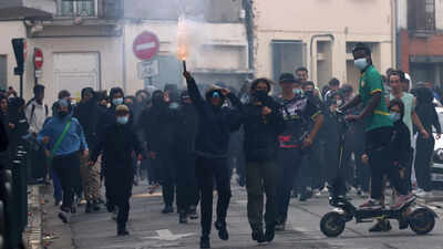 France rocked by protests as nearly 400 schools close amid student-police clashes