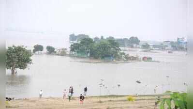 Gandak inundates new areas in Saran; IAF intensifies relief ops