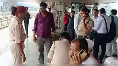 Maharashtra man dies after slipping between train and platform at Bokaro station