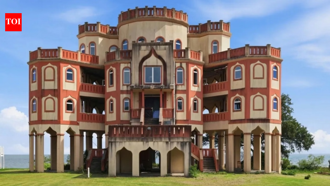 A Mississippi homeowner a decade building a waterfront house styled after the Taj Mahal
