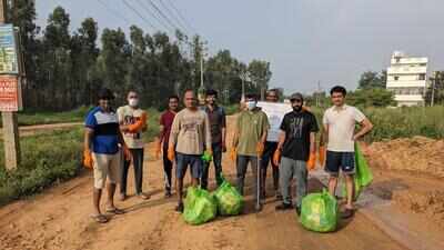 Bengalureans mark Gandhi Jayanti with protests over civic woes